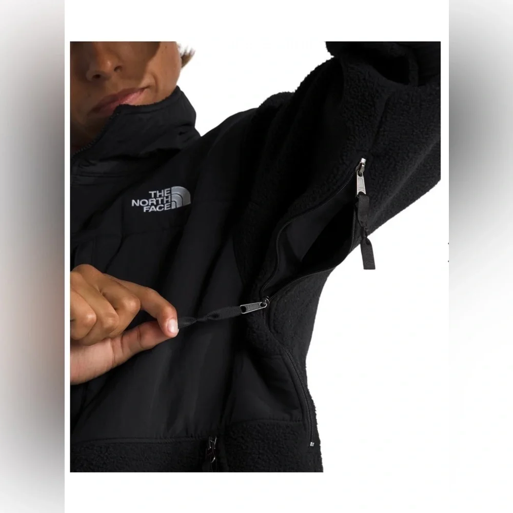 The North Face Men's Black Performance Jacket
